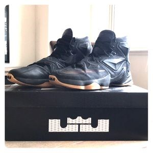 Men’s Nike Lebron 13 Basketball Shoes blk/gum